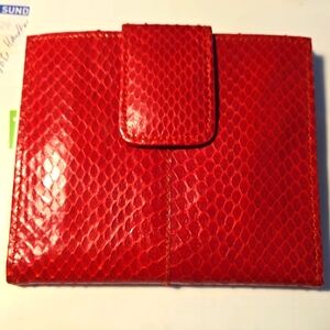 Authentic snakeskin wallet (Venom Red)